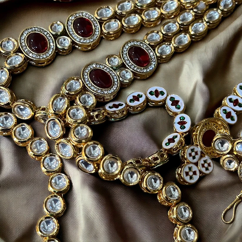 Elegant Long Pearl & Dark Ruby Kundan Necklace Set with Tikka - Image 3