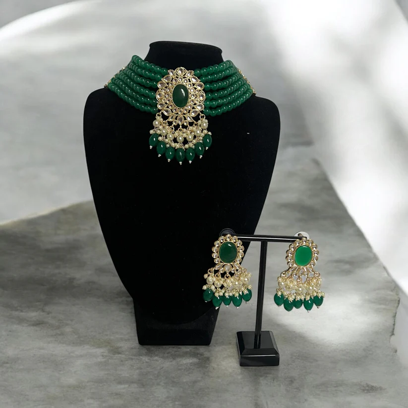 Green Beaded Adjustable Pendant Choker Set