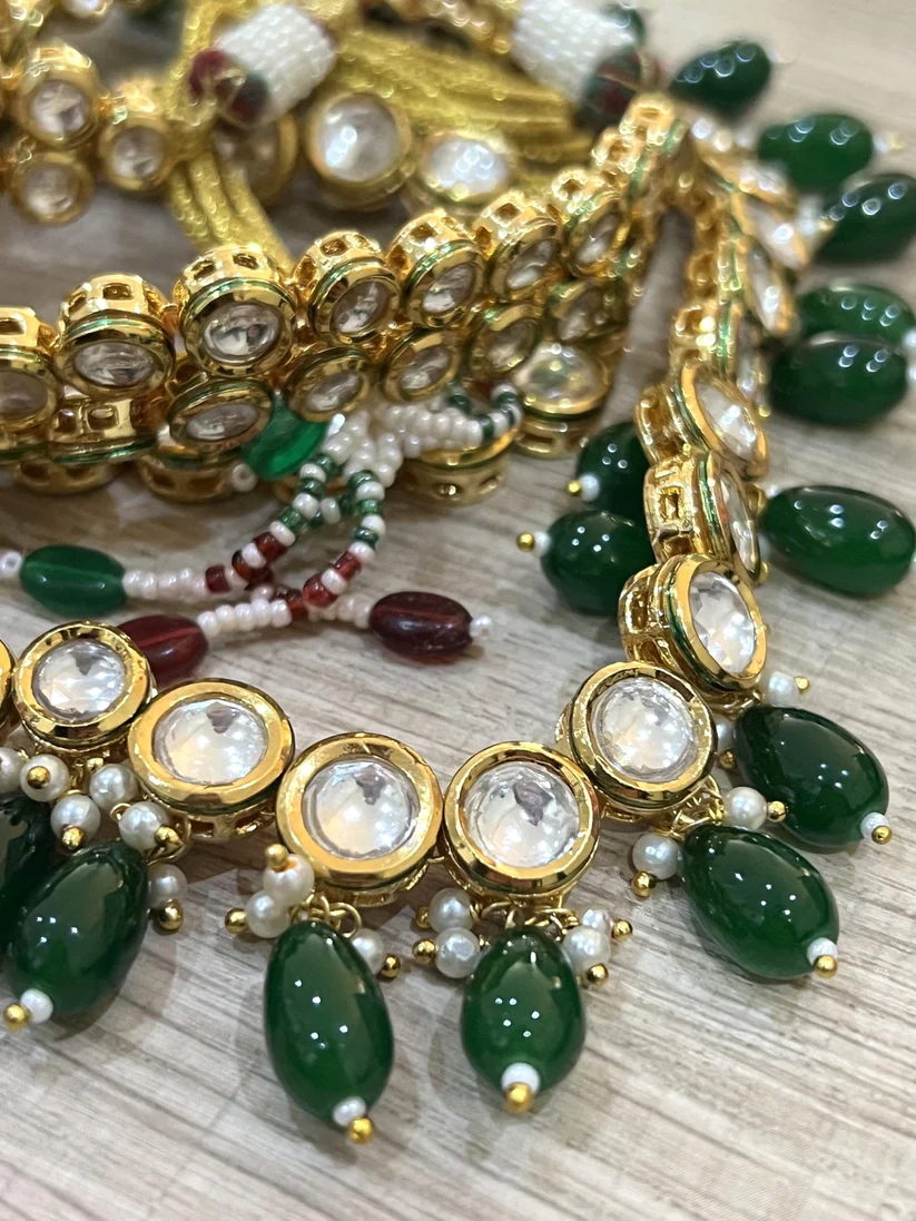 Traditional Emerald Kundan Beaded Necklace Set with Tikka - Image 2