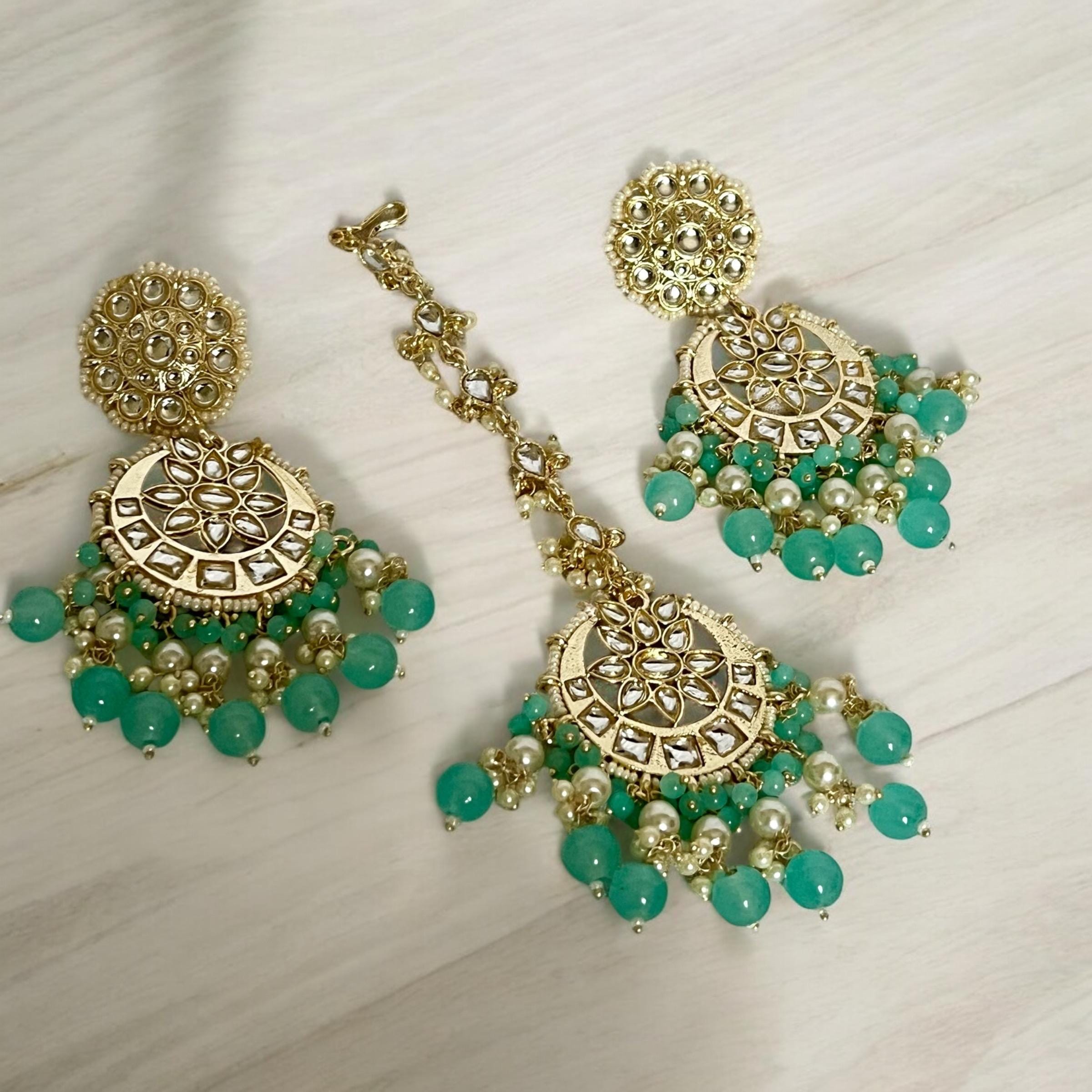 Indian Kudan statement earrings and tikka in green turquoise. Bollywood earrings, kudan earrings, Indian jewelry, polki maang tikka - Image 2