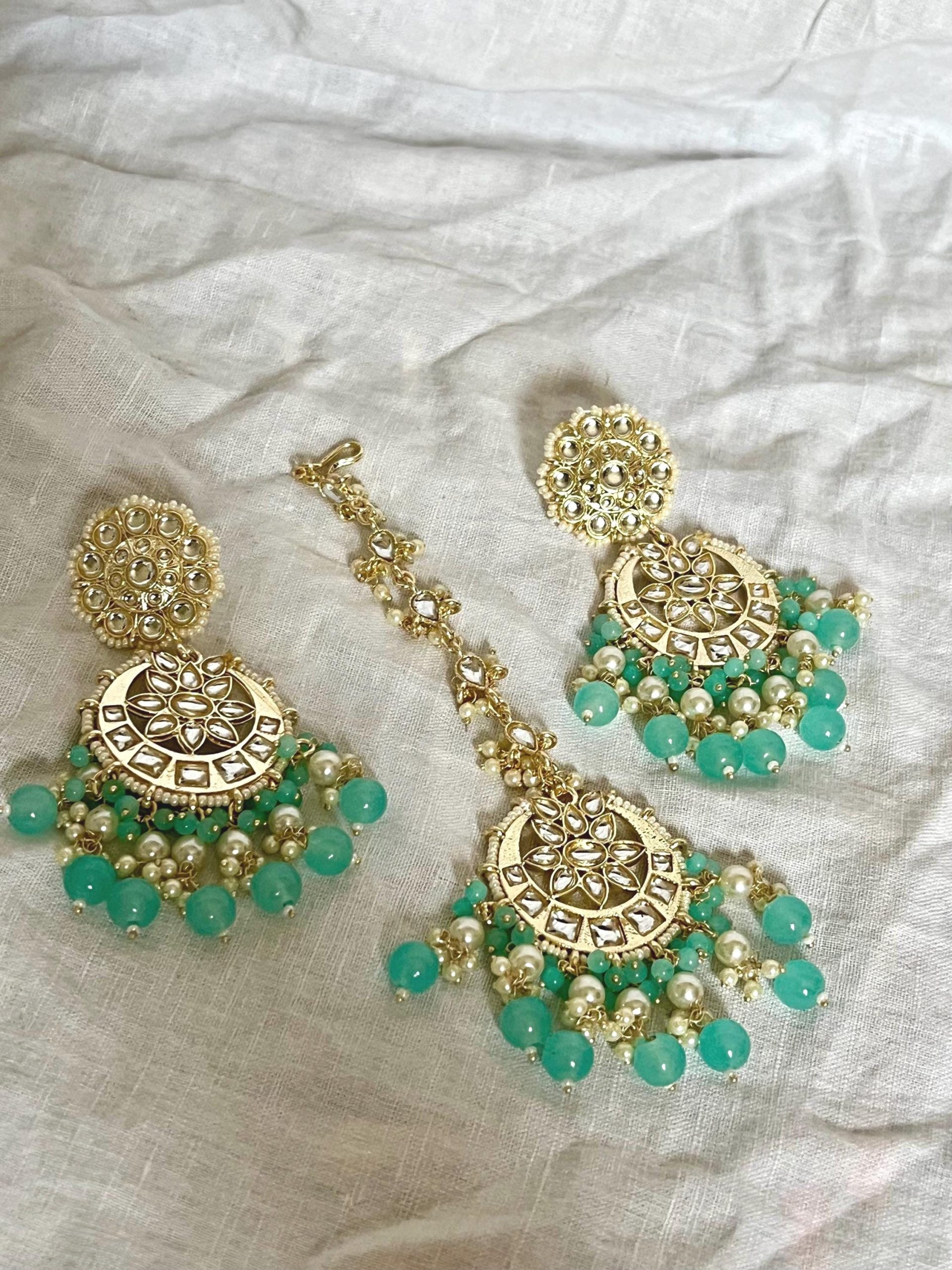 Indian Kudan statement earrings and tikka in green turquoise. Bollywood earrings, kudan earrings, Indian jewelry, polki maang tikka - Image 4