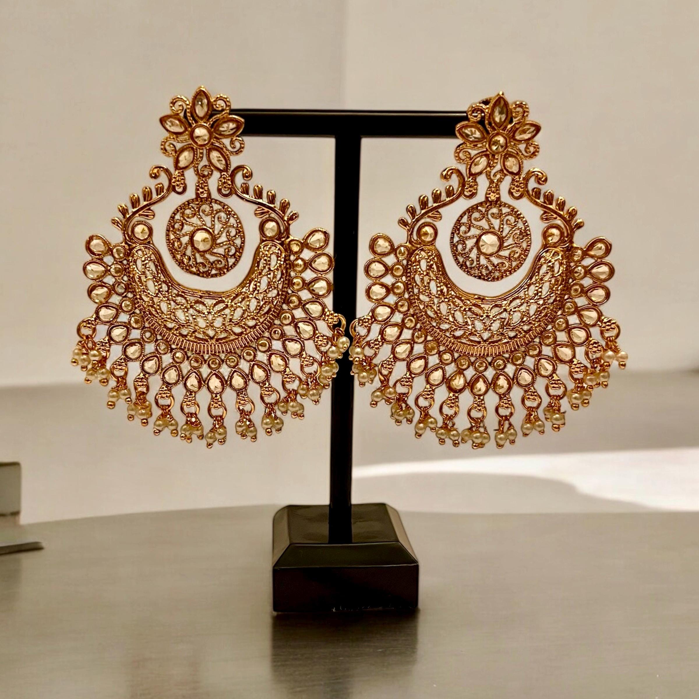 Gold Chandbalis-Heavy Gold Chandbali Earrings ? Bridal Filigree Kundan Jhumka Style