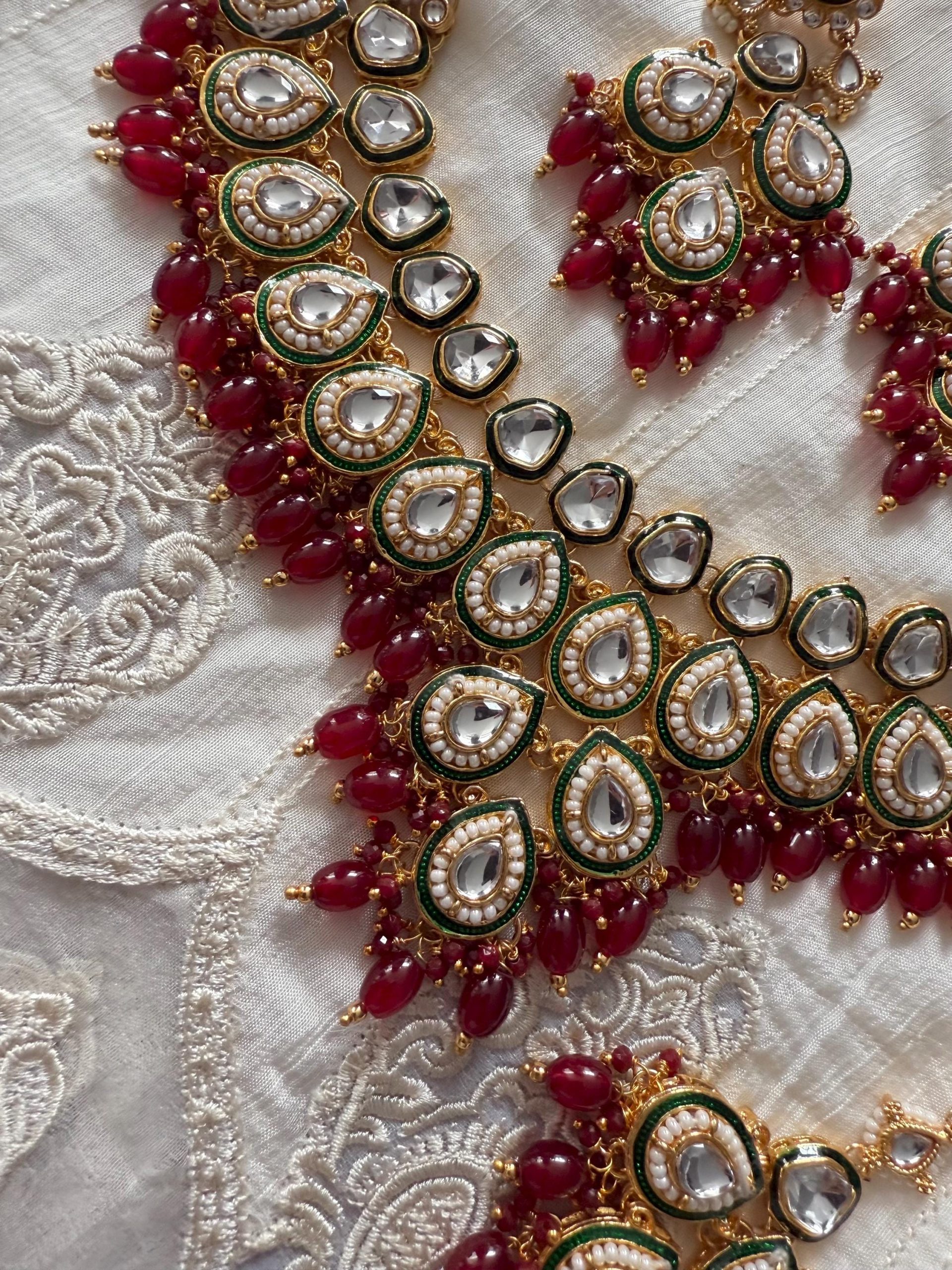 Grand Kundan Bridal Necklace Set ? Green & Maroon Stones, Gold Indian Jewelry with Earrings and Tikka - Image 4