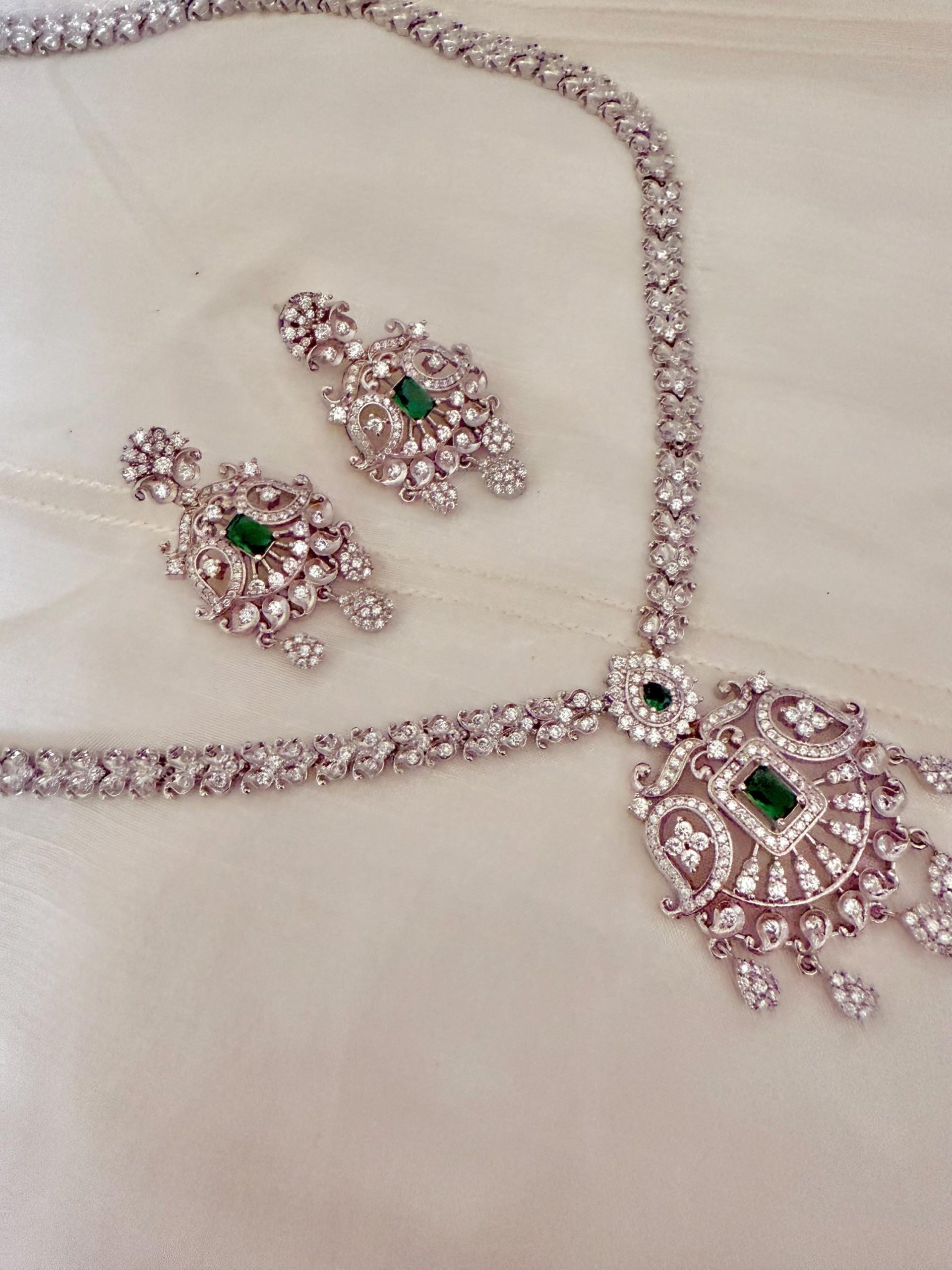 Emerald Green Pendant Necklace & Earrings Set | Silver Bridal Jewelry | Intricate Indian Style Necklace | Wedding Party Gift